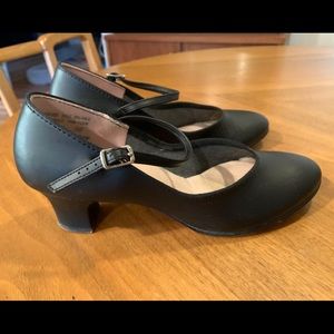 Capezio Character Shoes 550 Jr. Footlight